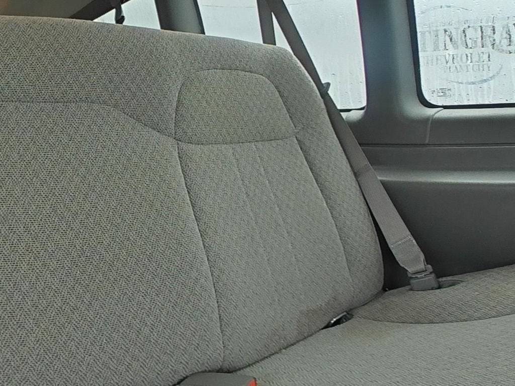 2025 Chevrolet Express Passenger 1LT