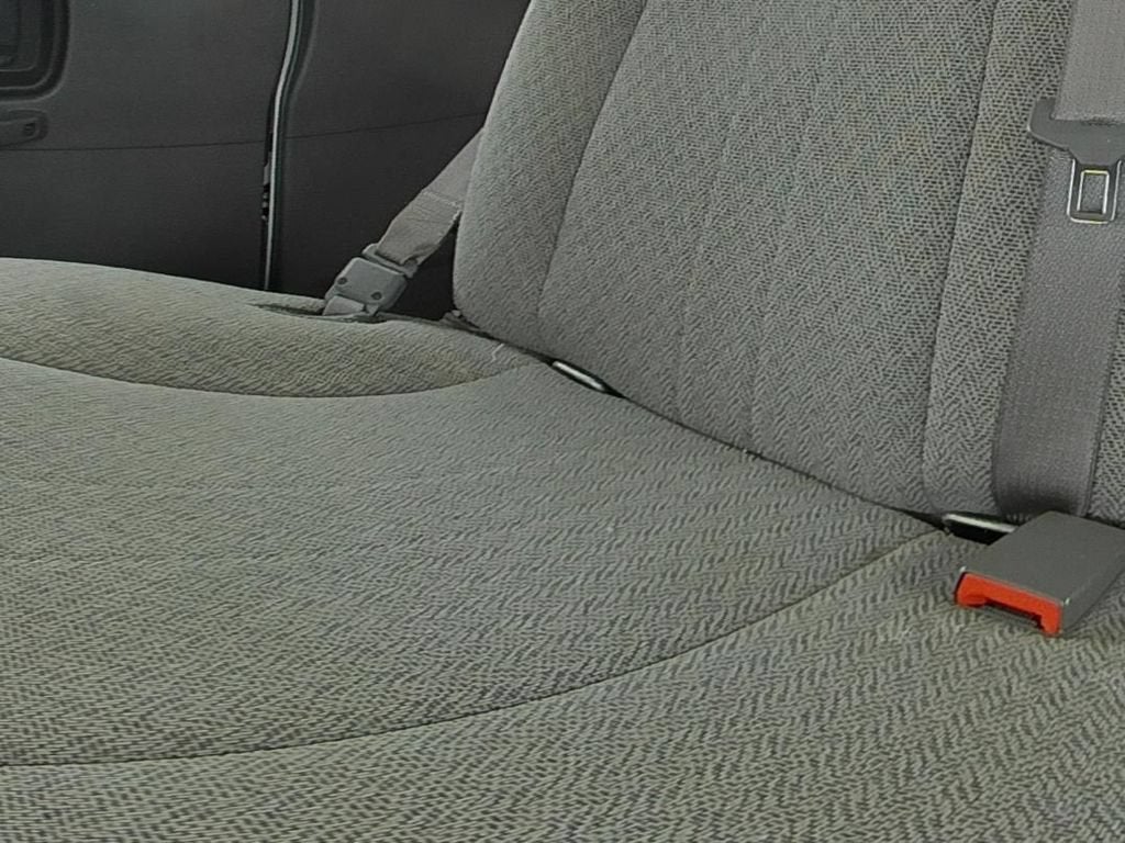 2025 Chevrolet Express Passenger 1LT