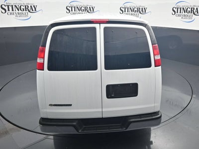 2025 Chevrolet Express Passenger 1LT