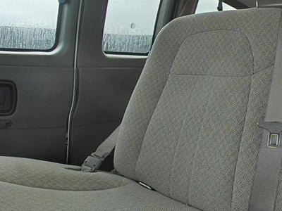 2025 Chevrolet Express Passenger 1LT