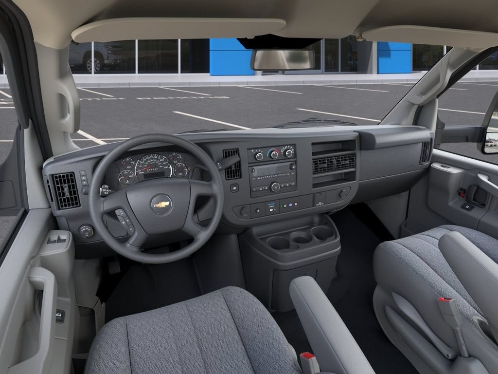 2025 Chevrolet Express Cutaway 3500 1WT