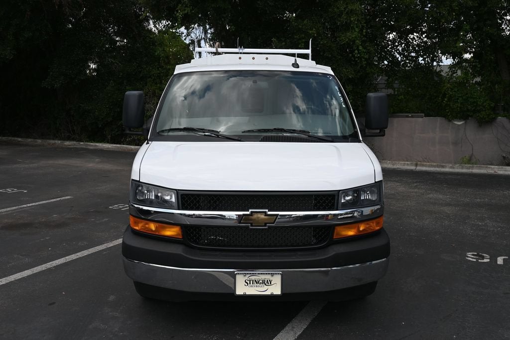 2025 Chevrolet Express Cutaway 3500 1WT