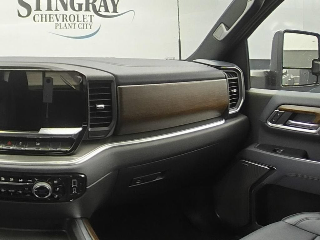 2026 Chevrolet Silverado 3500 HD High Country DRW