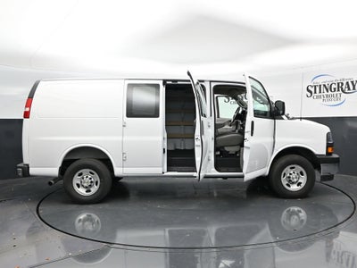 2025 Chevrolet Express Cargo WT