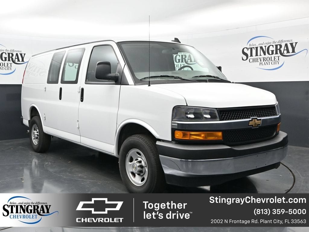 2025 Chevrolet Express Cargo WT