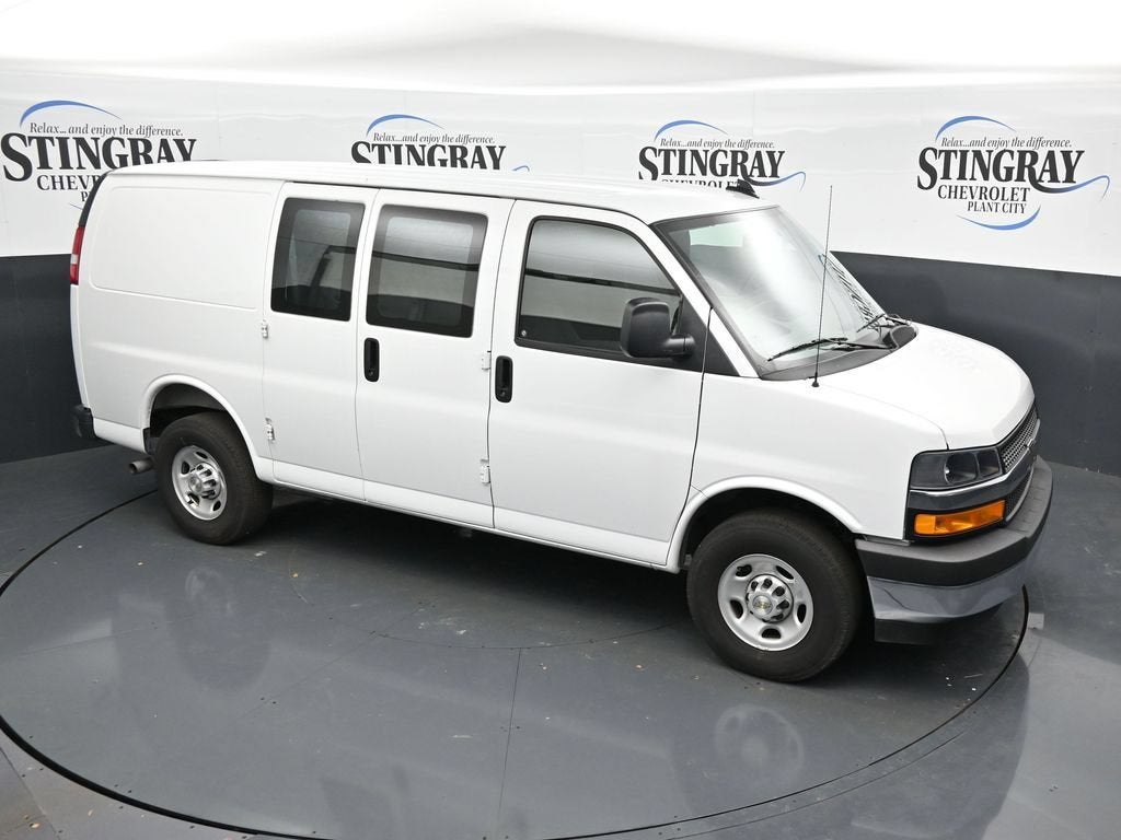 2025 Chevrolet Express Cargo WT