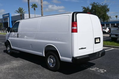 2025 Chevrolet Express Cargo WT