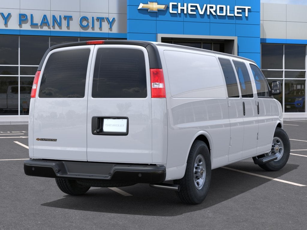 2024 Chevrolet Express Cargo 3500 WT
