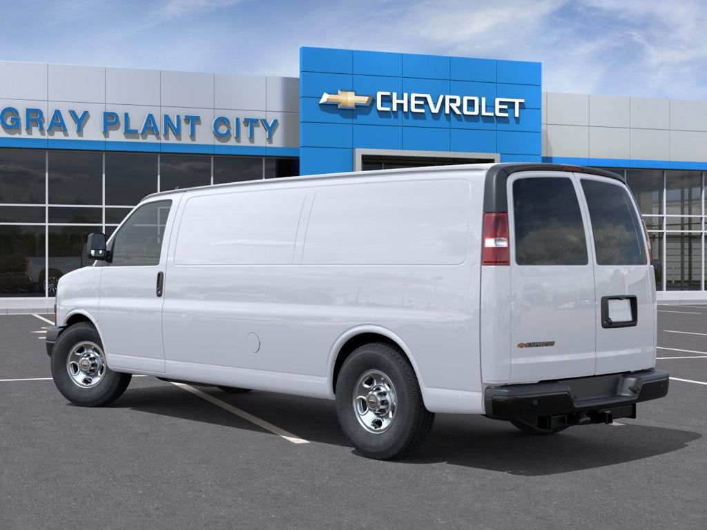 2025 Chevrolet Express Cargo WT