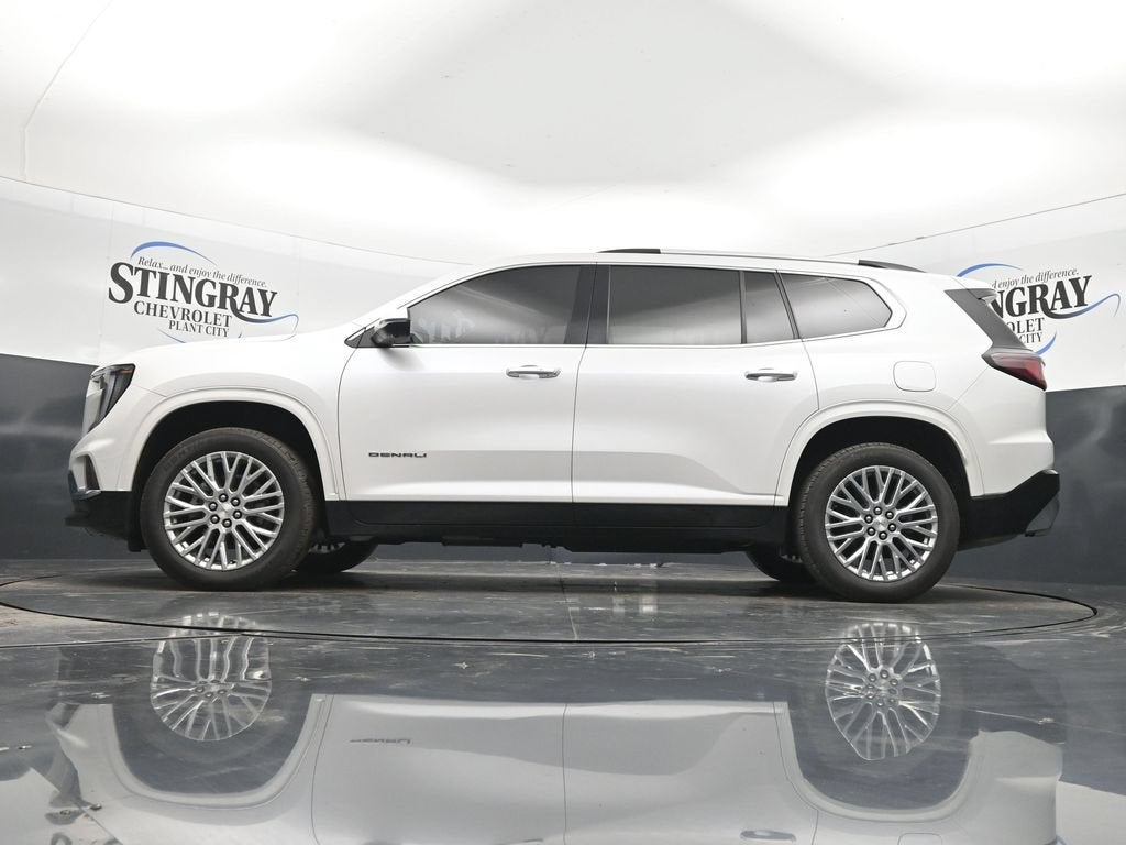 2025 GMC Acadia Denali