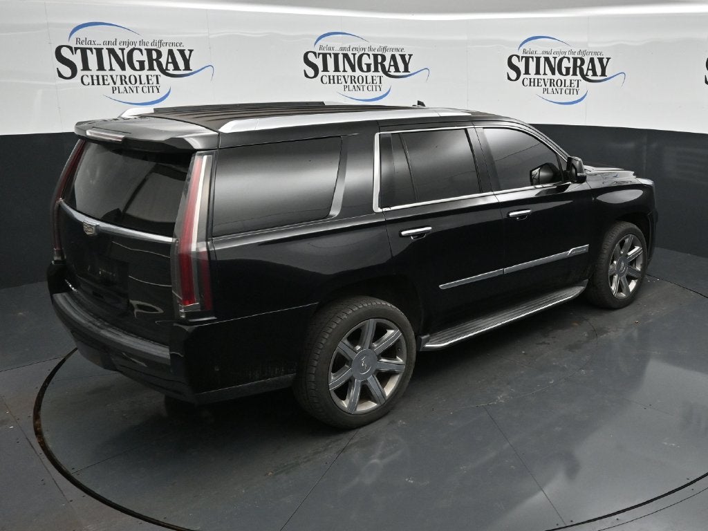 2017 Cadillac Escalade Luxury