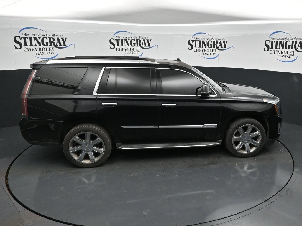 2017 Cadillac Escalade Luxury