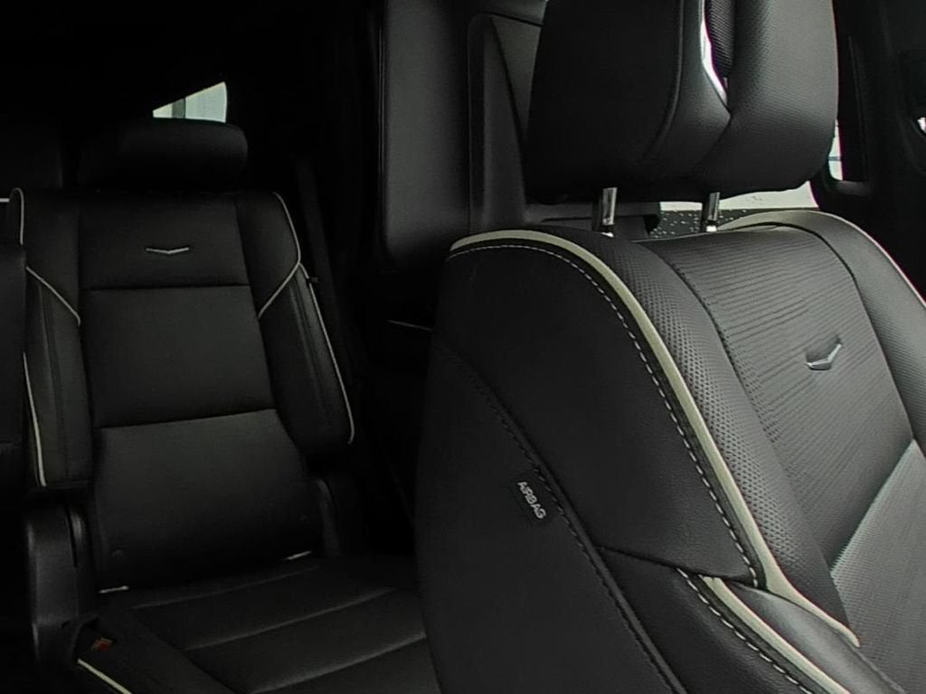 2022 Cadillac Escalade Sport