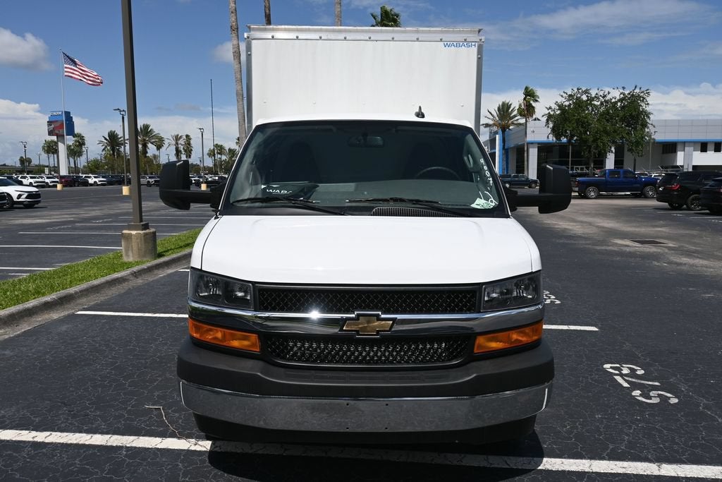 2025 Chevrolet Express Cutaway 3500 1WT