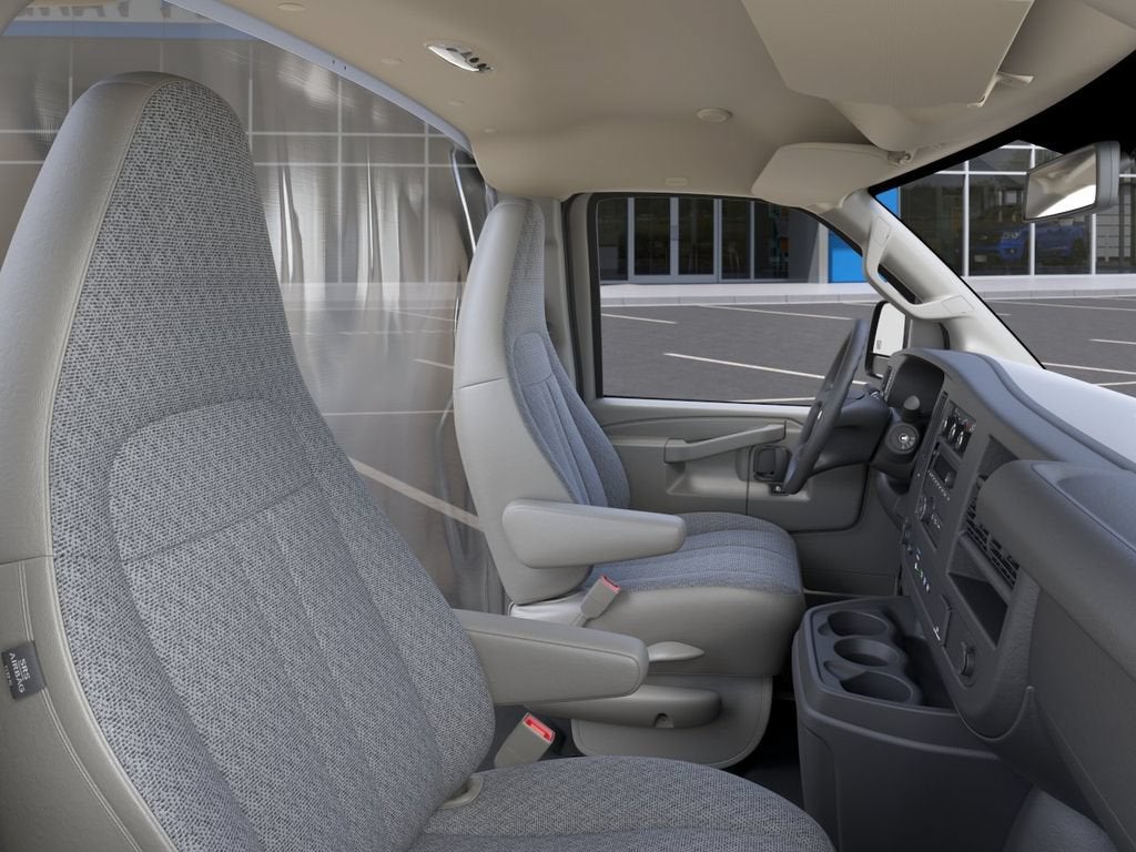 2025 Chevrolet Express Cutaway 3500 1WT