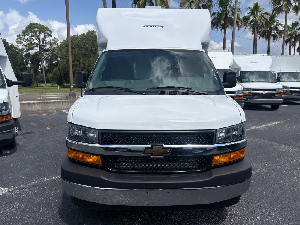 2026 Chevrolet Express Cutaway 3500 1WT