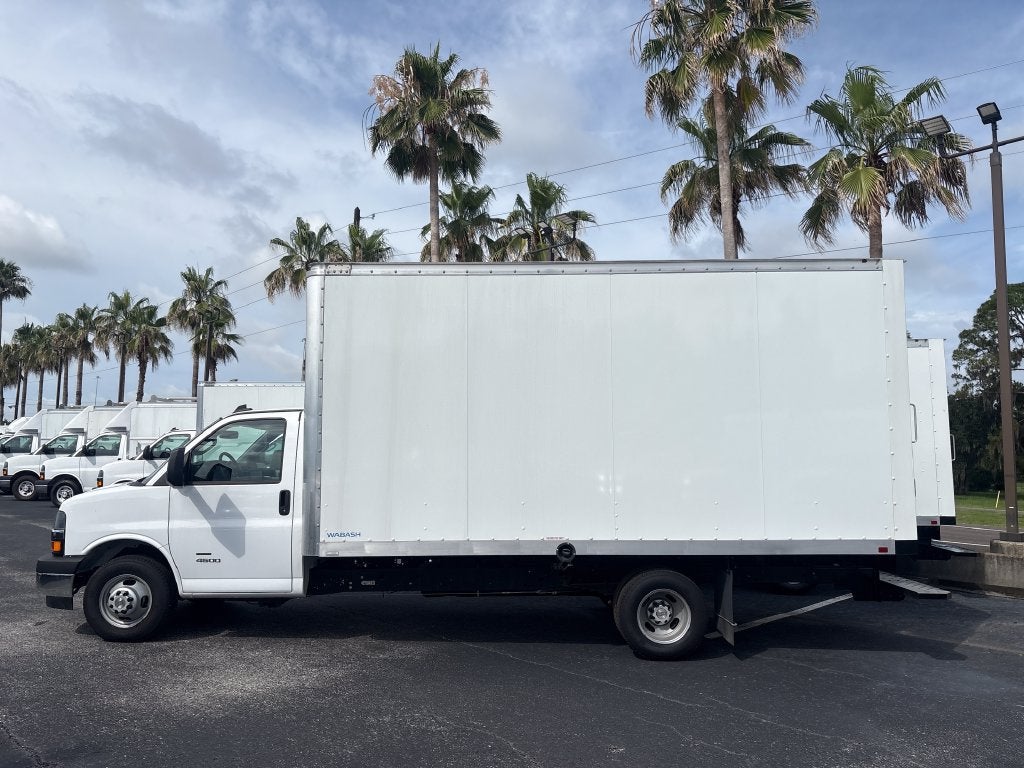 2025 Chevrolet Express Cutaway 4500 2WT