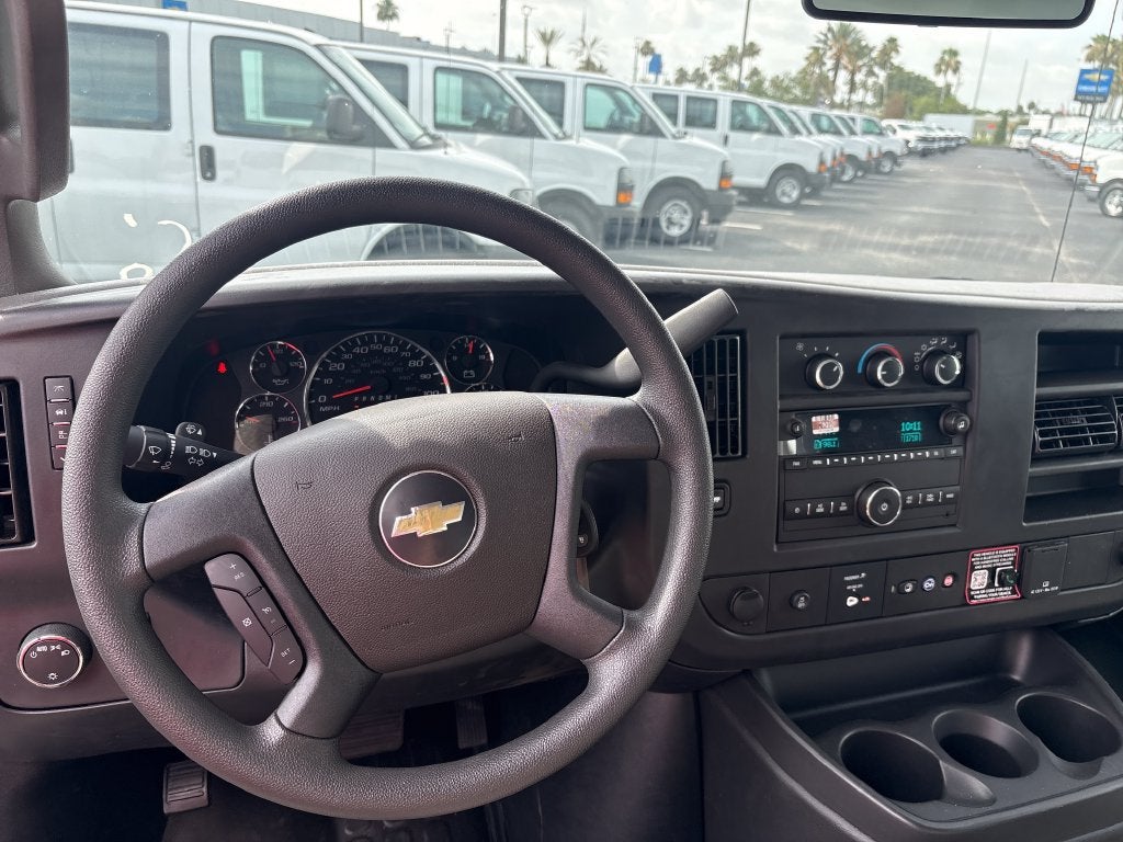 2025 Chevrolet Express Cutaway 4500 2WT
