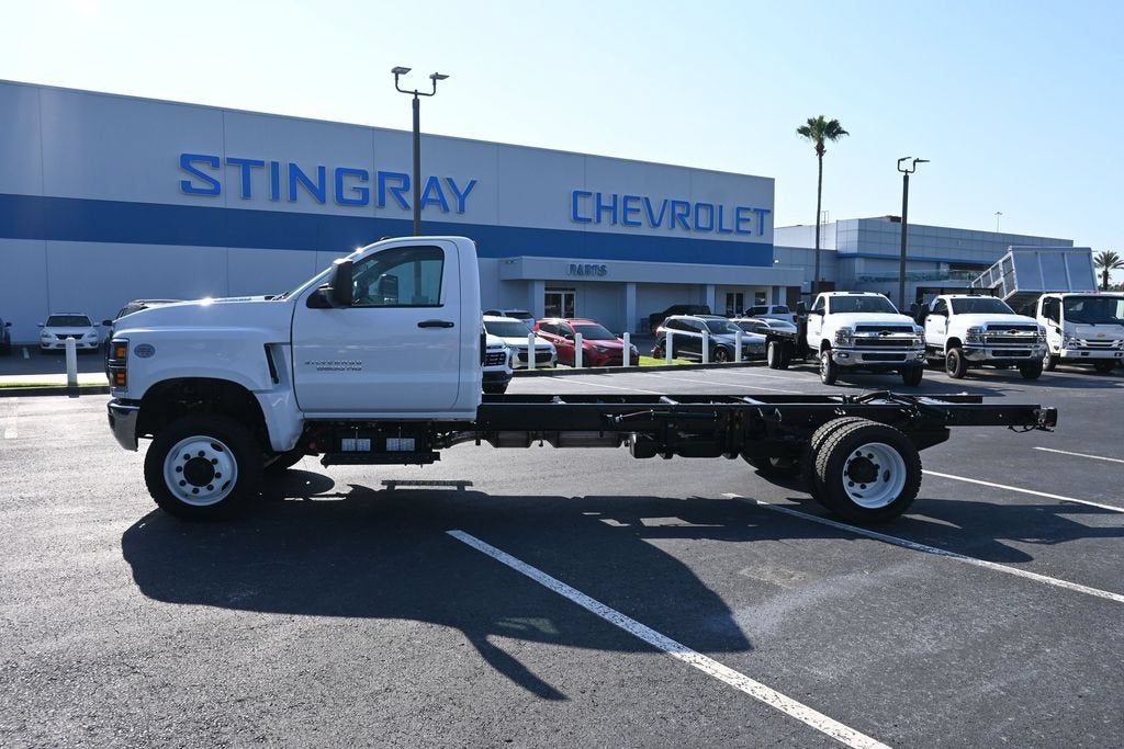 2024 Chevrolet Silverado 5500 HD Work Truck