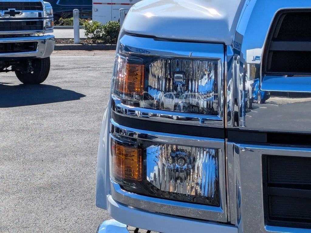 2024 Chevrolet Silverado 5500 HD Work Truck