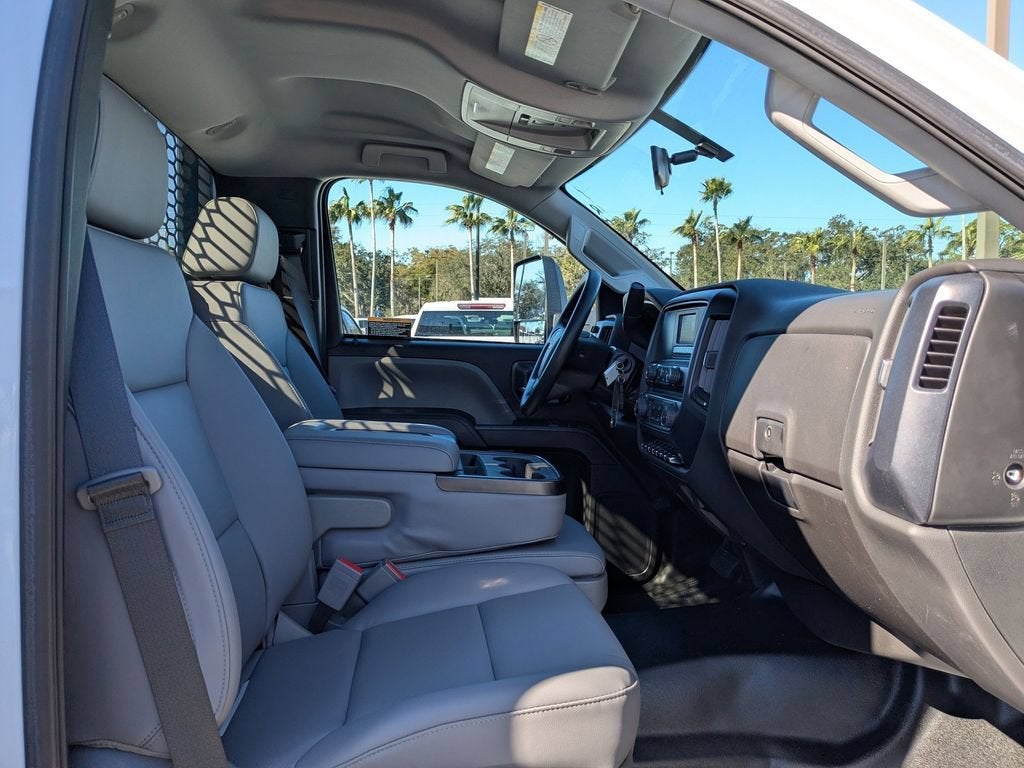 2024 Chevrolet Silverado 5500 HD Work Truck