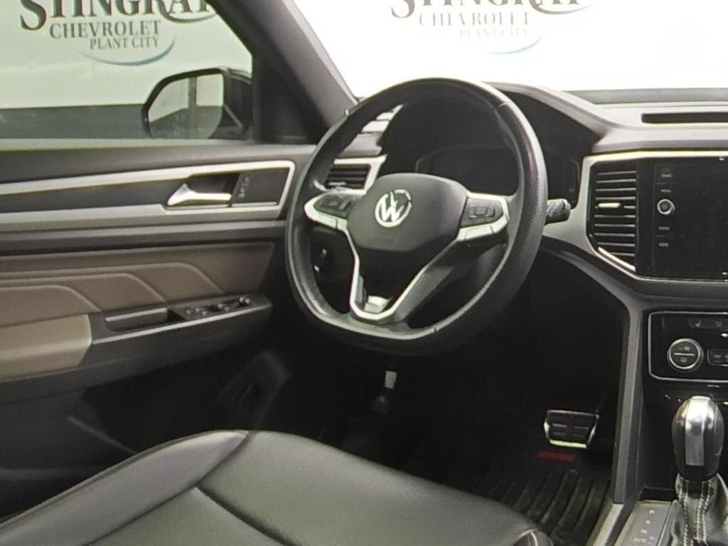 2022 Volkswagen Atlas Cross Sport 2.0T SEL R-Line