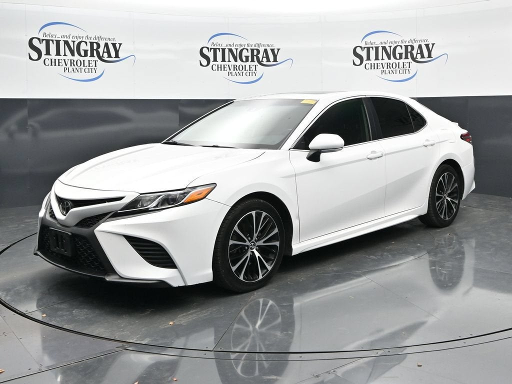 2019 Toyota Camry SE