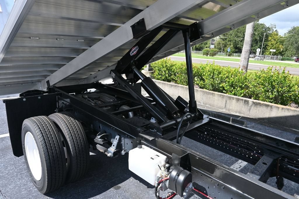2025 Chevrolet Low Cab Forward 4500 HG NA