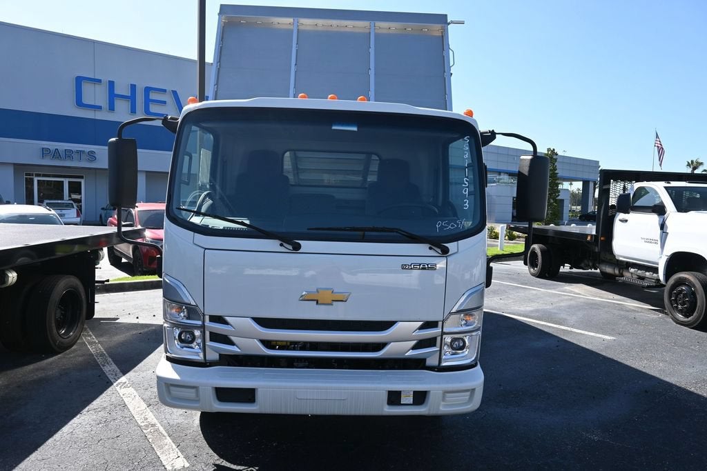 2025 Chevrolet Low Cab Forward 4500 HG NA