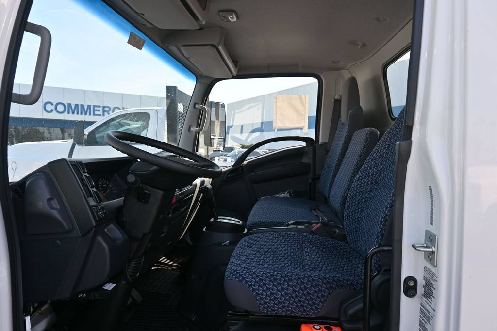 2025 Chevrolet Low Cab Forward 4500 HG NA