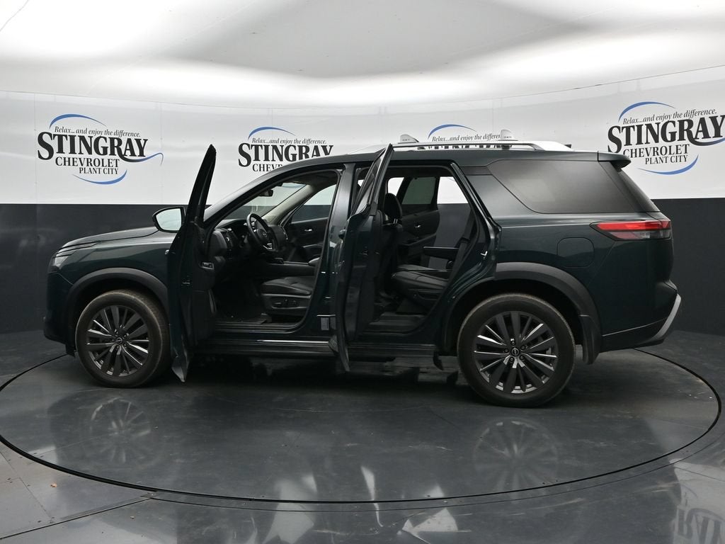 2024 Nissan Pathfinder SL FWD