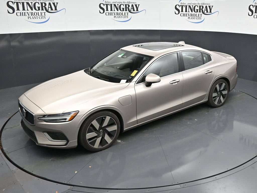 2023 Volvo S60 Recharge Plug-In Hybr Ultimate Bright Theme