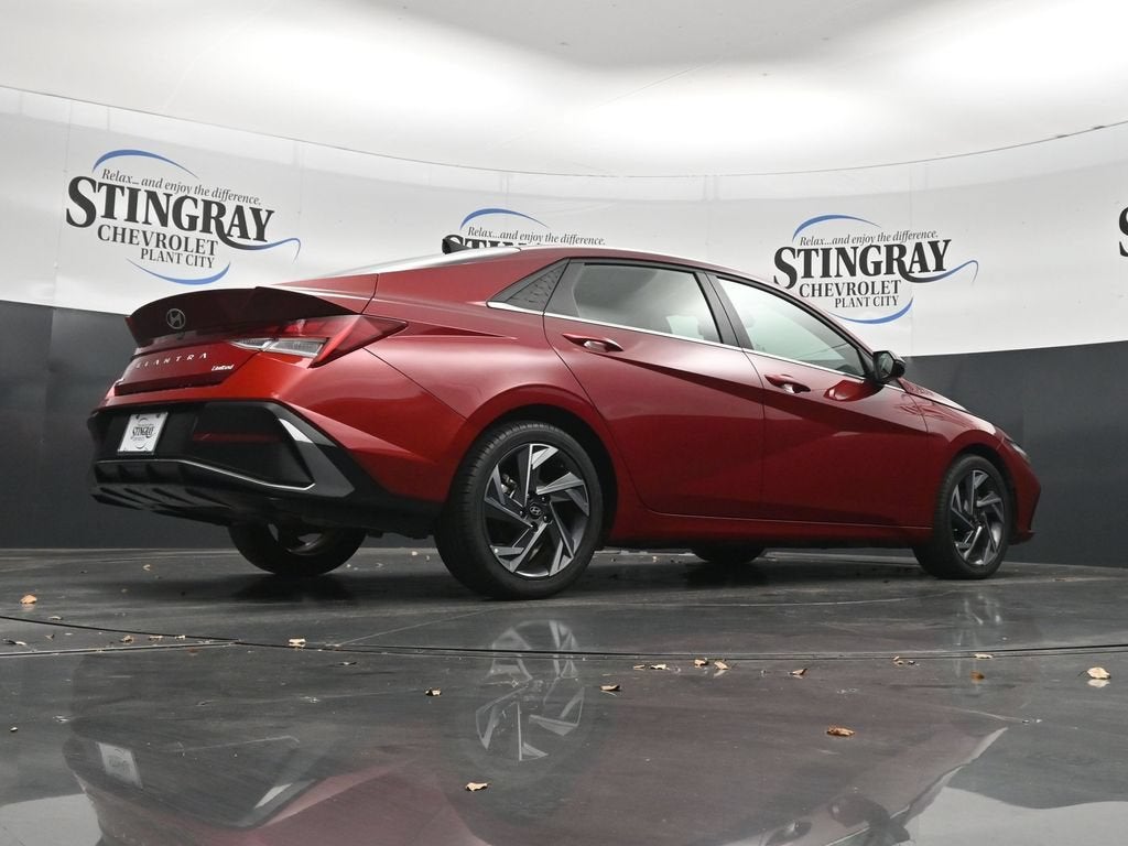 2025 Hyundai Elantra Limited