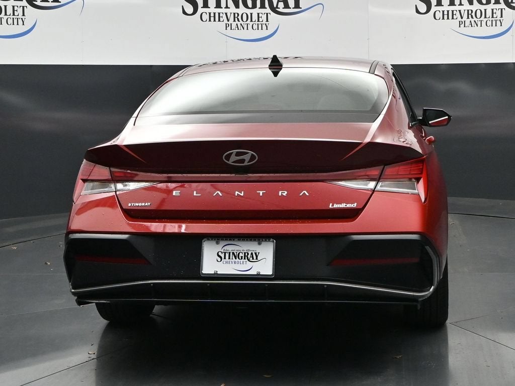 2025 Hyundai Elantra Limited