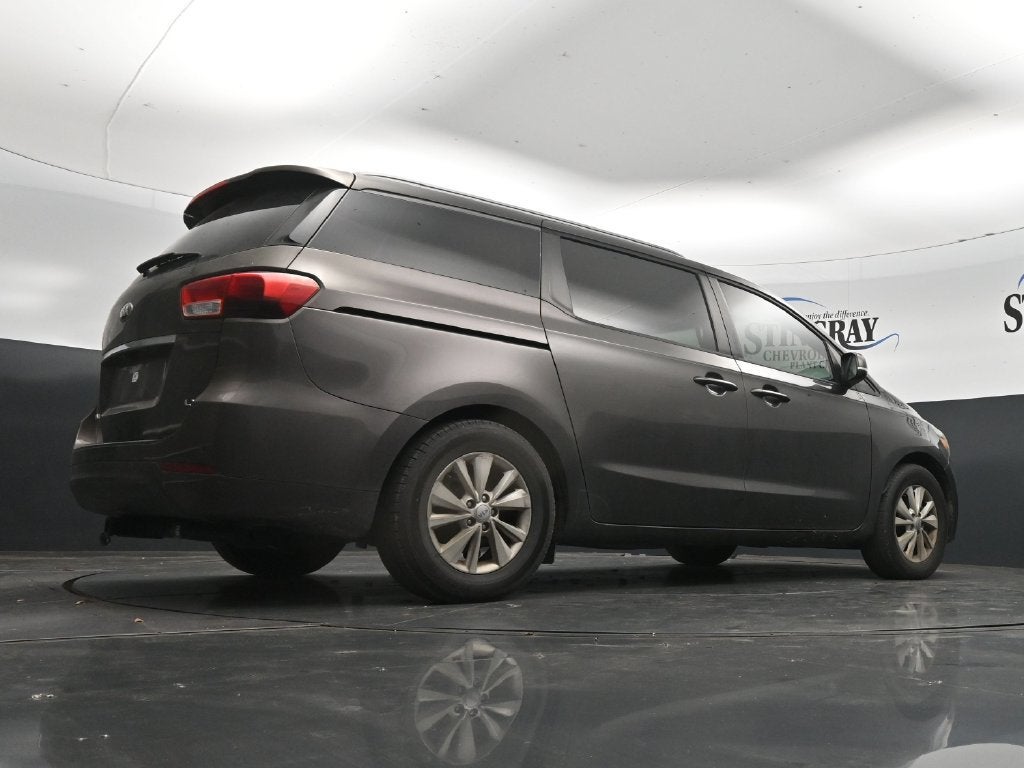 2017 Kia Sedona LX