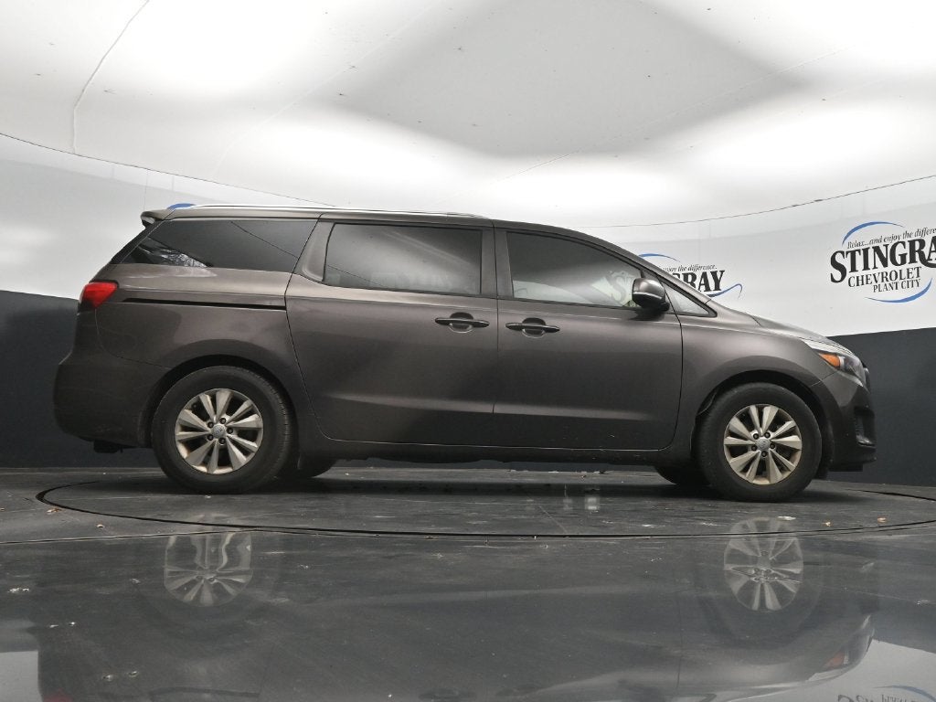 2017 Kia Sedona LX