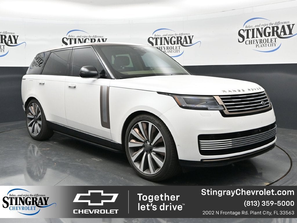 2026 Land Rover Range Rover SV