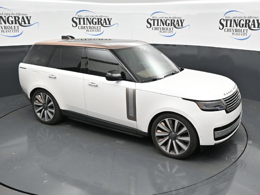 2026 Land Rover Range Rover SV