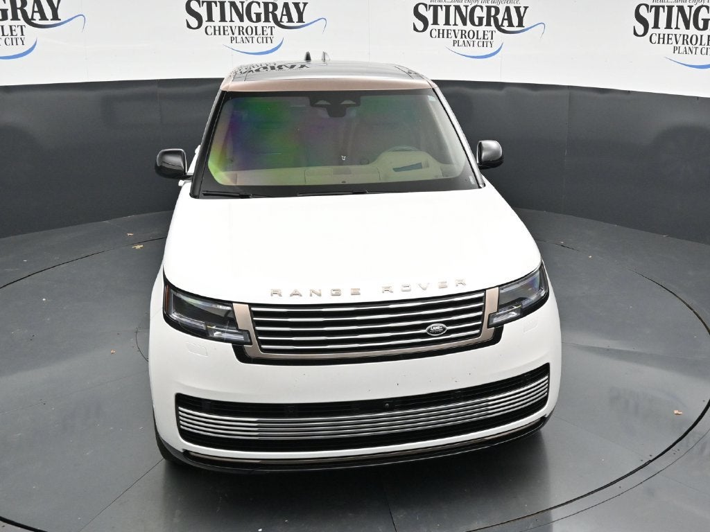 2026 Land Rover Range Rover SV
