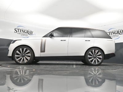 2026 Land Rover Range Rover SV