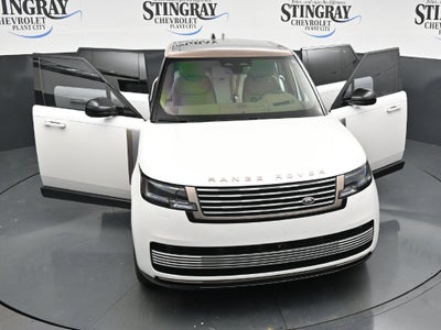 2026 Land Rover Range Rover SV