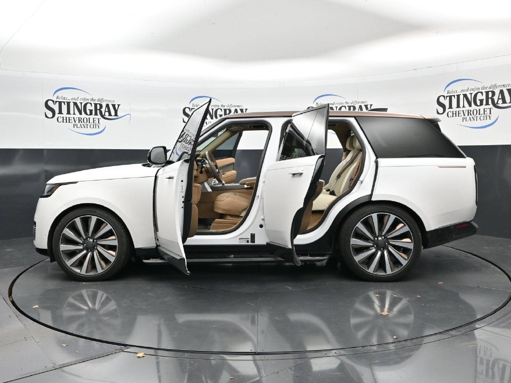 2026 Land Rover Range Rover SV