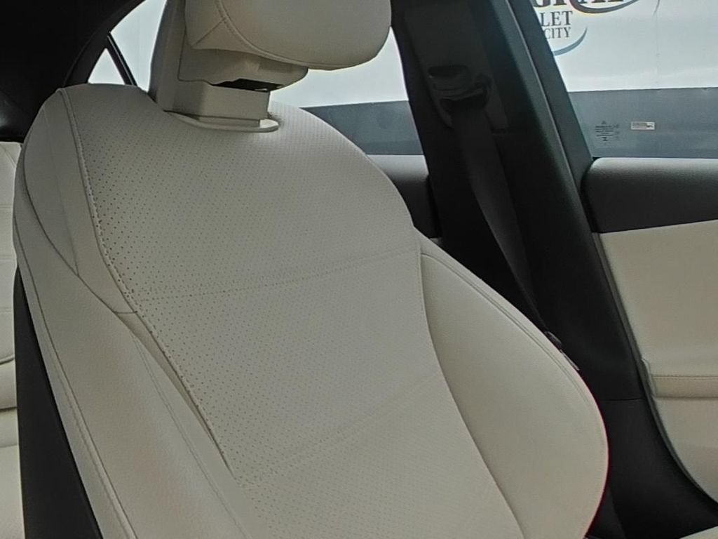 2023 Mercedes-Benz C 300 Sedan
