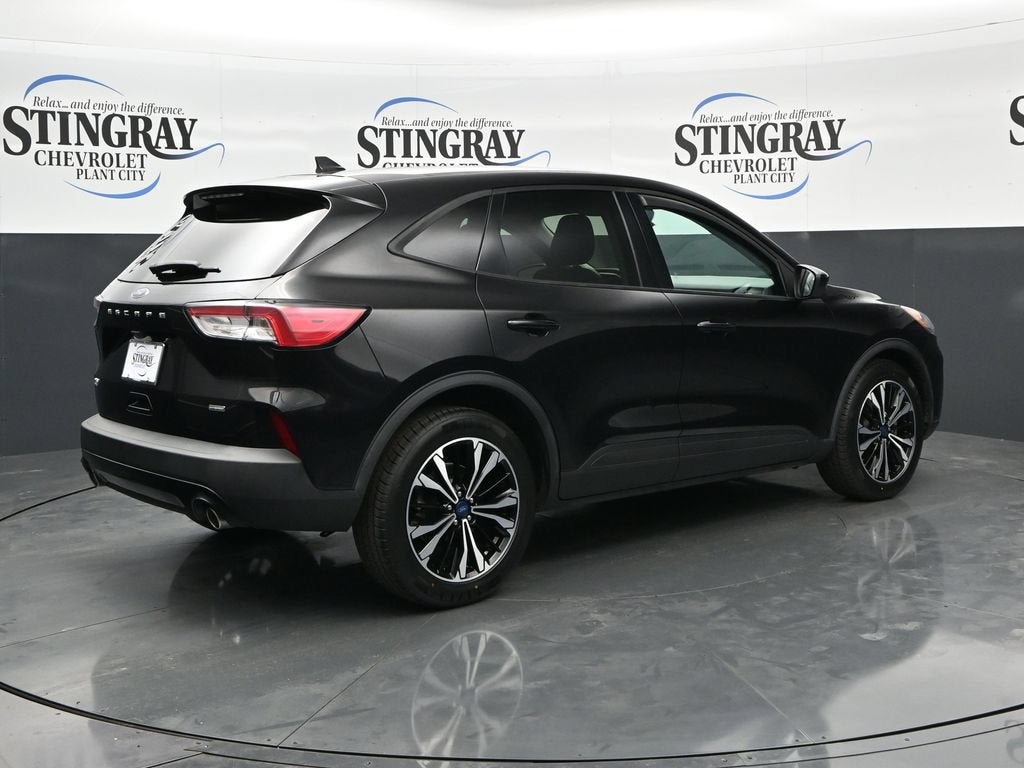 2022 Ford Escape SE Hybrid