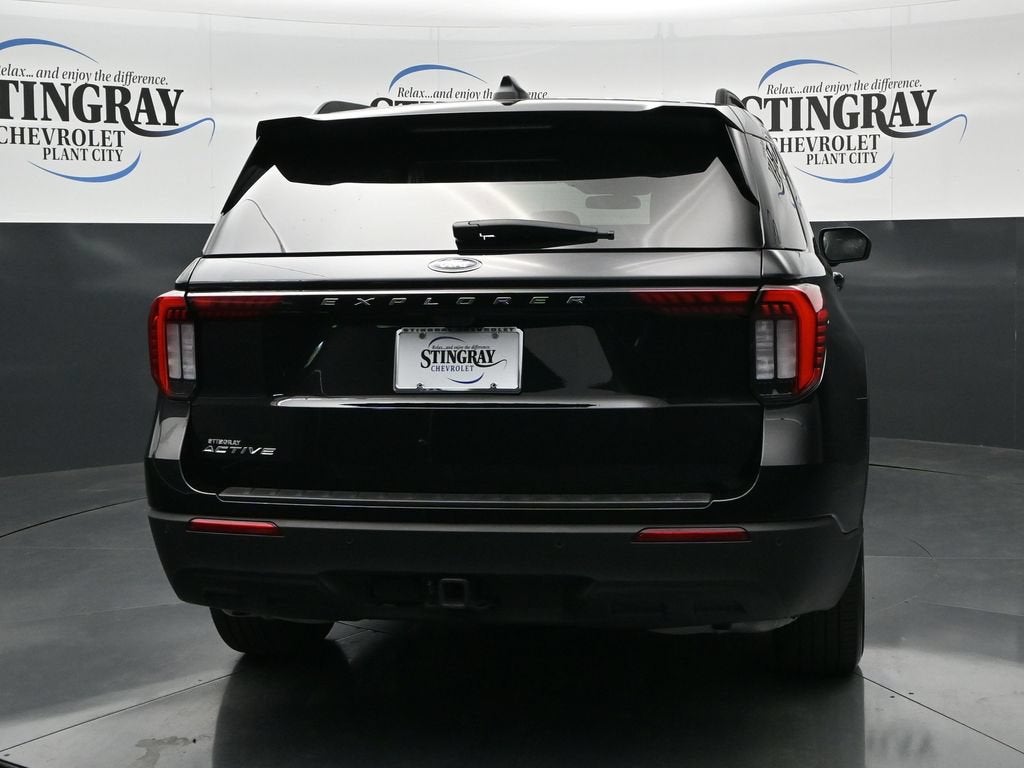 2025 Ford Explorer Active