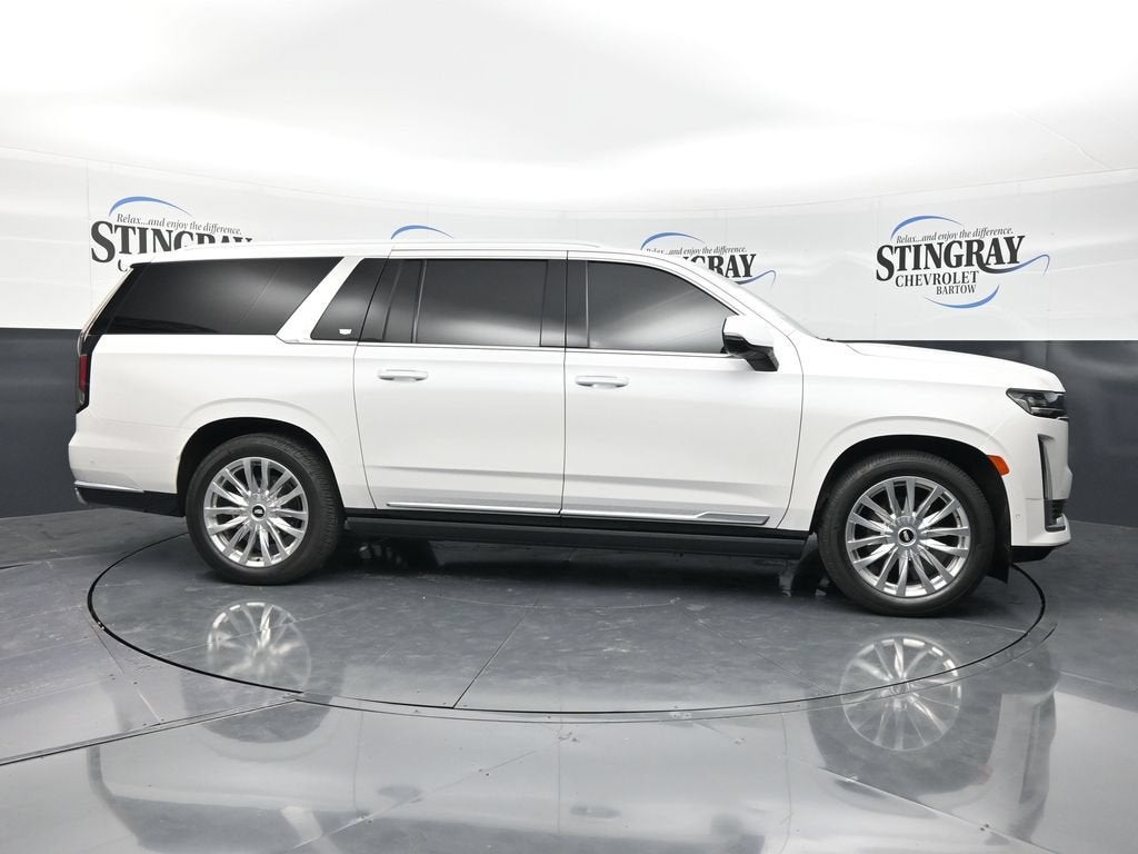2022 Cadillac Escalade ESV Premium Luxury