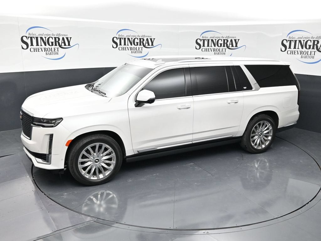 2022 Cadillac Escalade ESV Premium Luxury