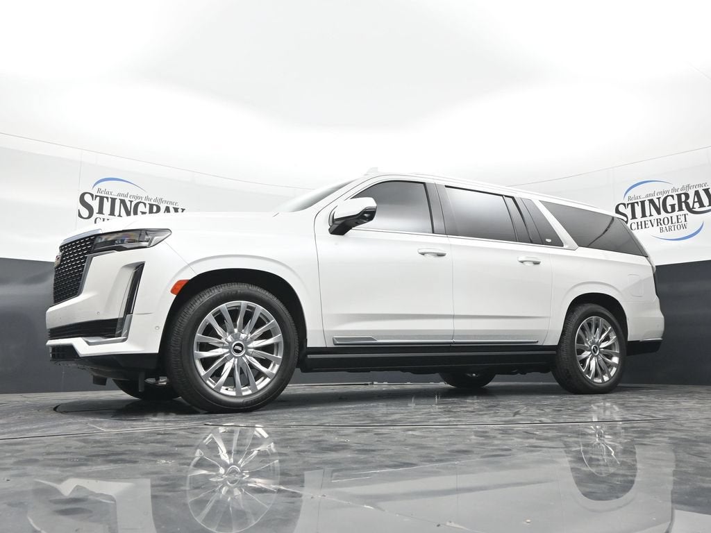 2022 Cadillac Escalade ESV Premium Luxury