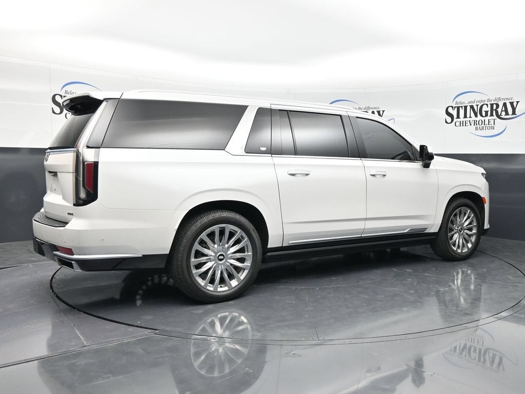 2022 Cadillac Escalade ESV Premium Luxury